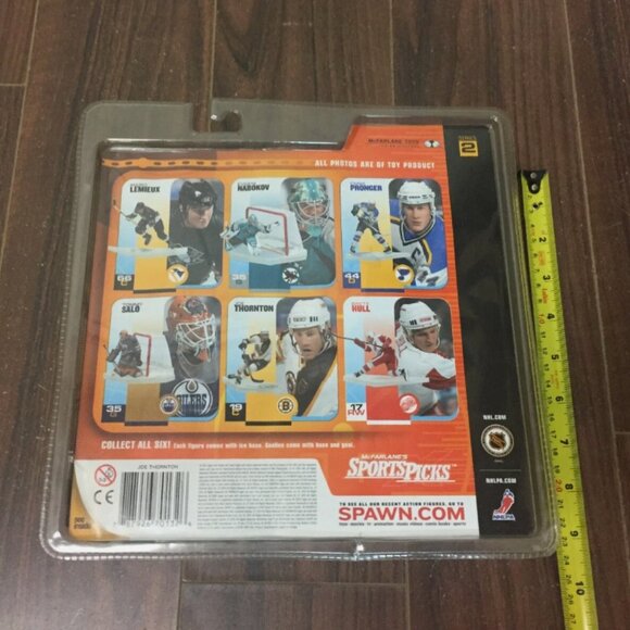 Joe Thornton Boston Bruins NHL Mcfarlane Toys Hockey Figure - Picture 5 of 8